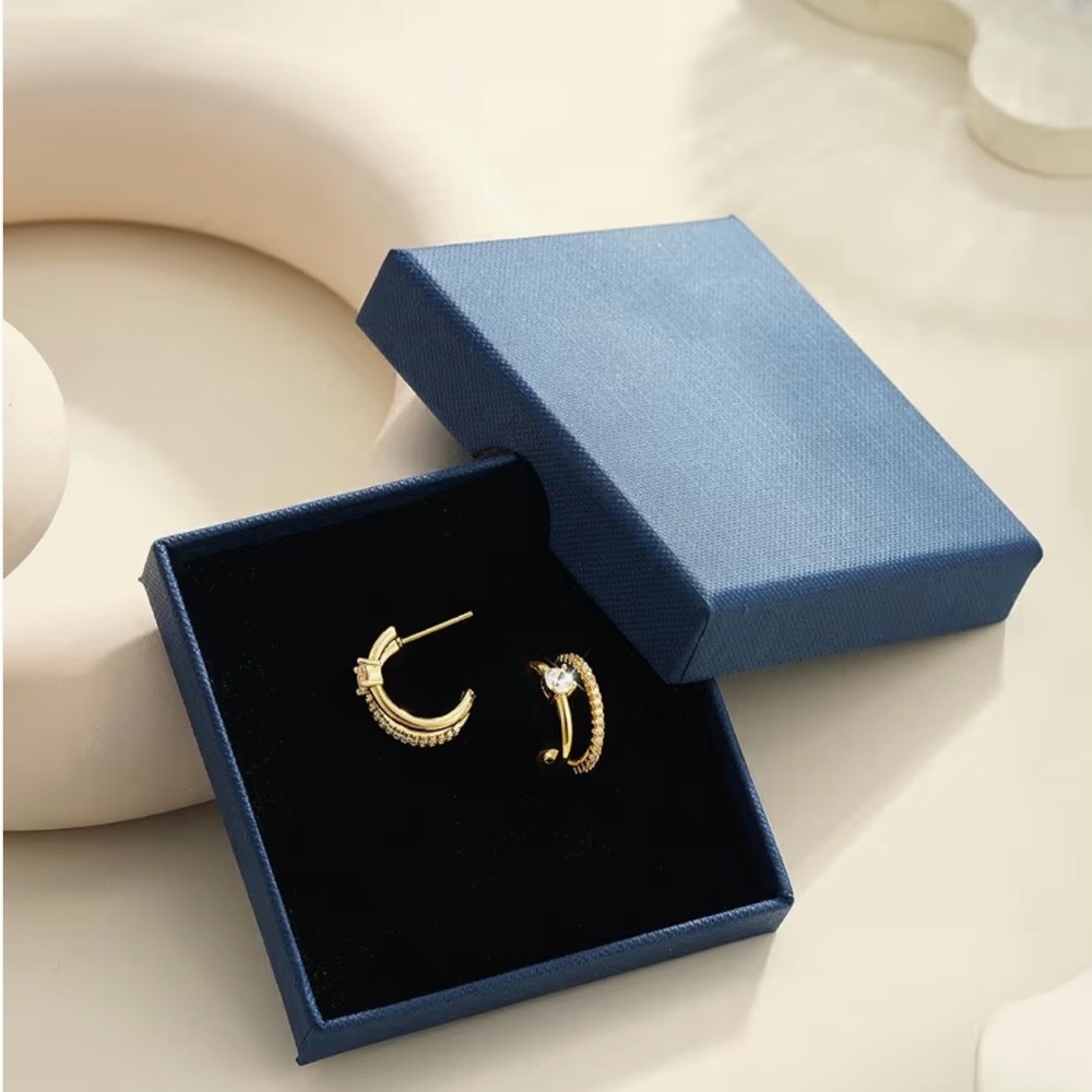 Stud gold Hoop Earrings, 14k Gold Plated, Zirconia. New